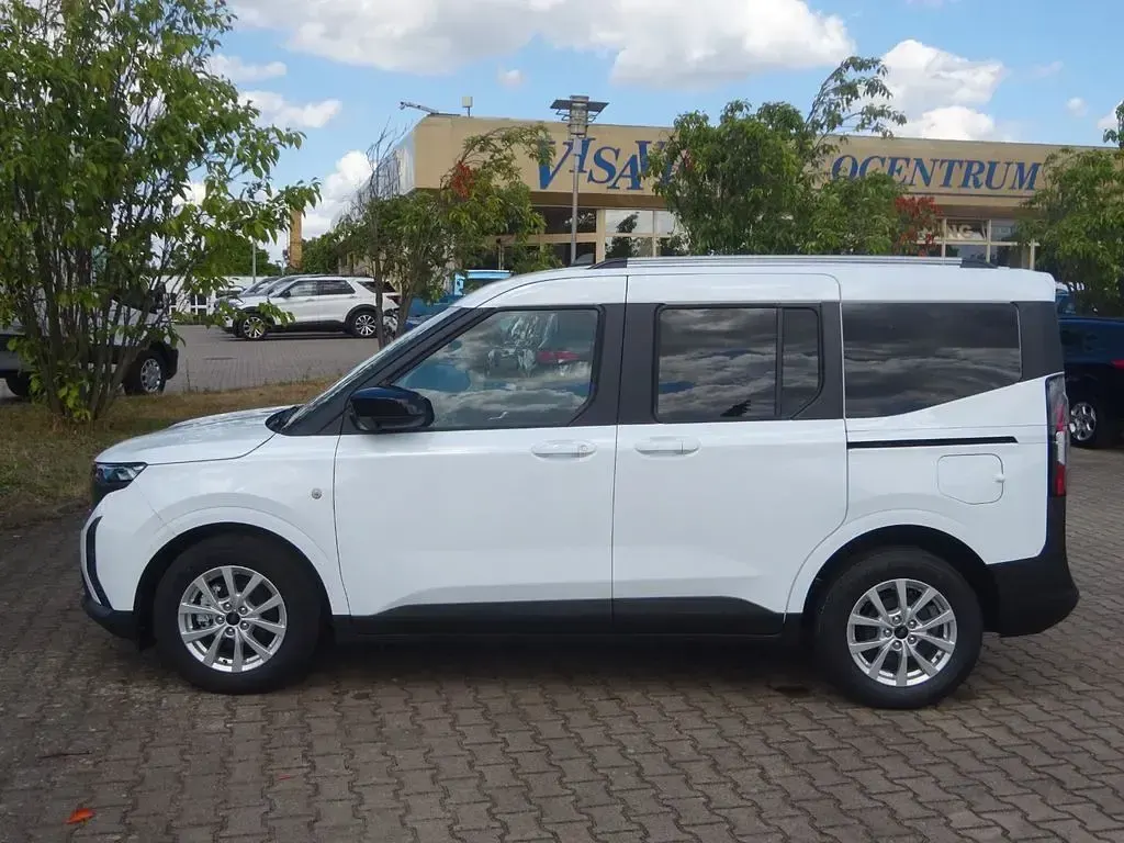 Gebraucht Ford Tourneo Courier Titanium 125 PS (91 kW) 2024 Weiß Van / Kleinbus