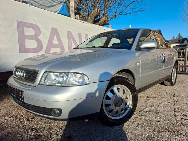 Silber Gebraucht 1999 Audi A4 Limousine | 5.950 € - Bild 1/4