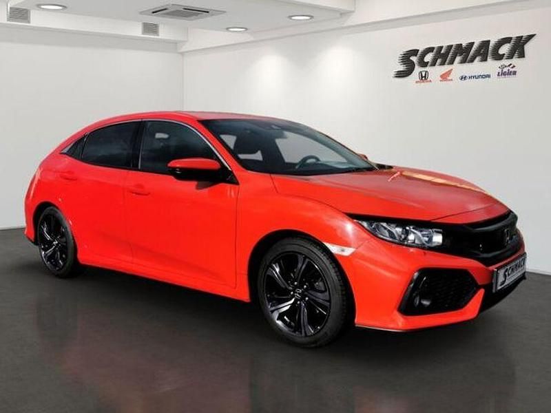 Gebraucht Honda Civic Elegance 129 PS (94 kW) 2018 Rot Limousine