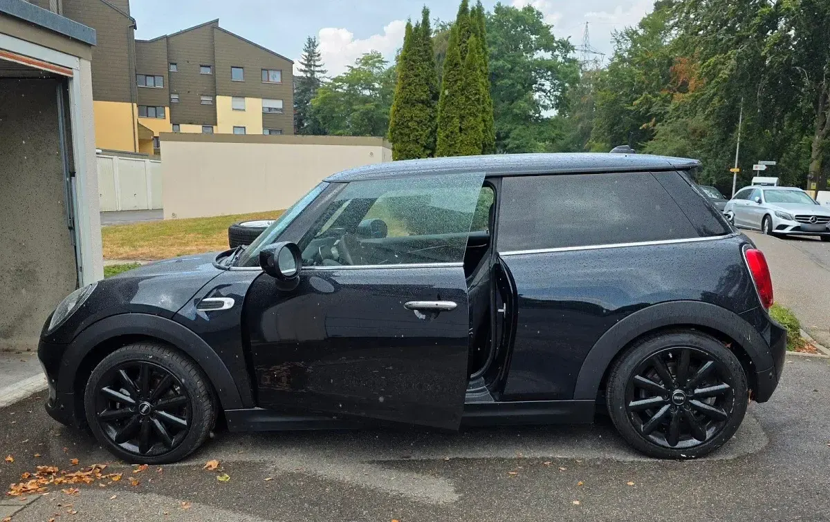Gebraucht Mini ONE 102 PS (75 kW) 2021 Schwarz Kleinwagen