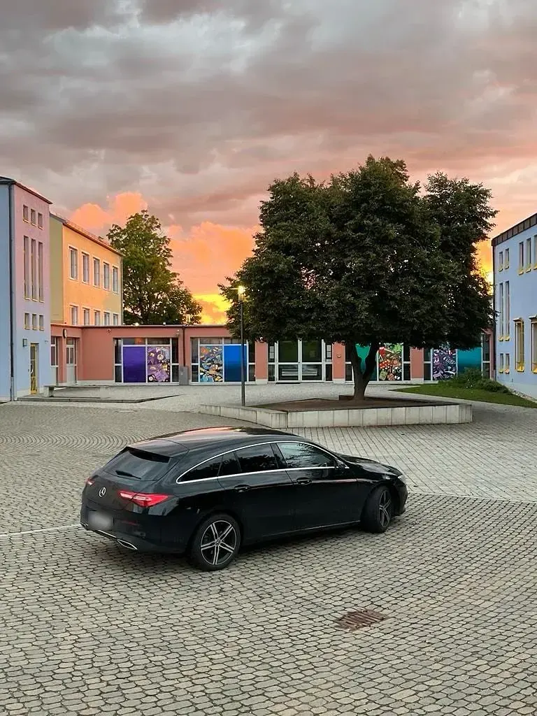 Gebraucht Mercedes CLA220 Shooting Brake 190 PS (139 kW) 2020 Schwarz Kombi