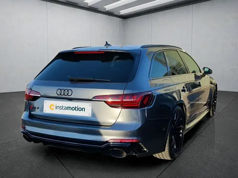 Gebraucht Audi RS4 450 PS (330 kW) 2023 Grau Kombi