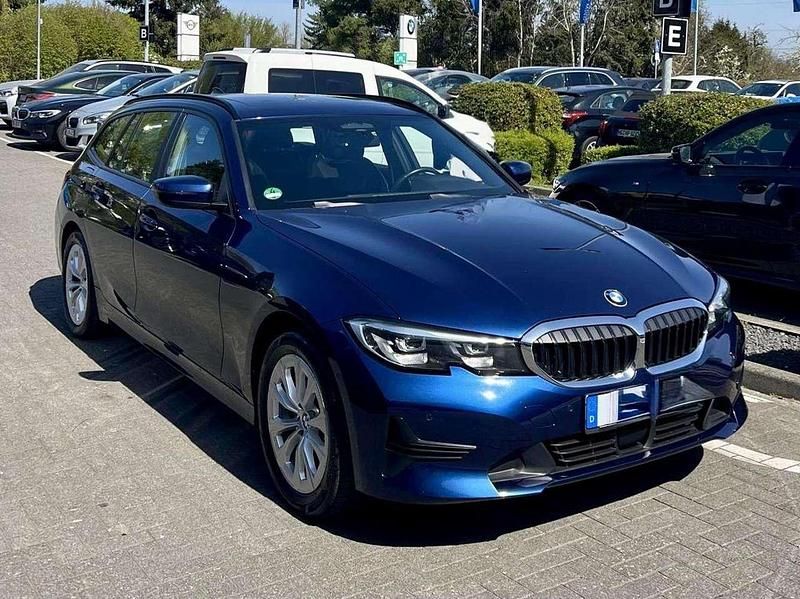 Gebraucht BMW 320 Advantage 190 PS (139 kW) 2020 Kombi