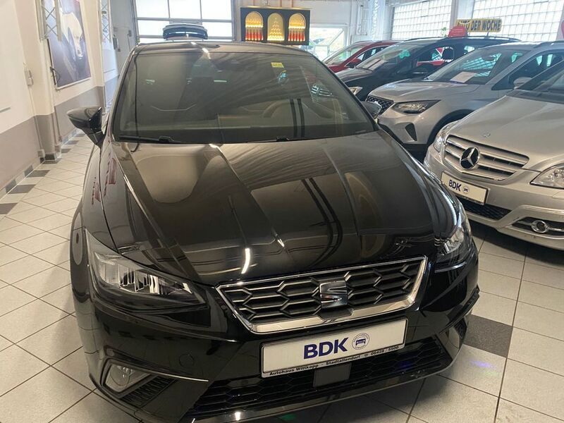 Schwarz Neu 2024 Seat Ibiza FR Limousine | 22.995 € (Fairer Preis) - Bild 1/4