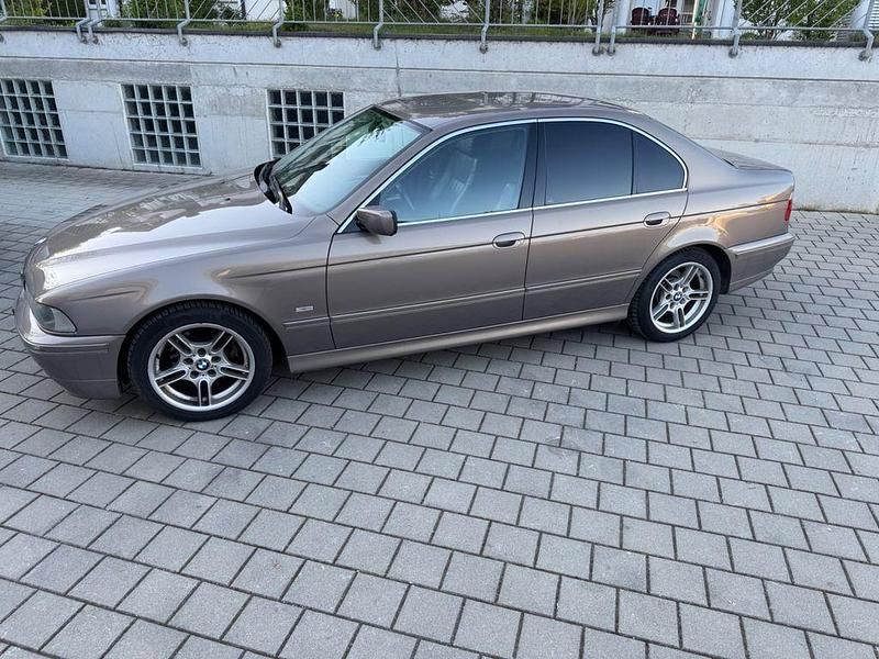 Używany BMW 520 170 KM (125 kW) 2002 Beżowy Sedan/Limuzyna