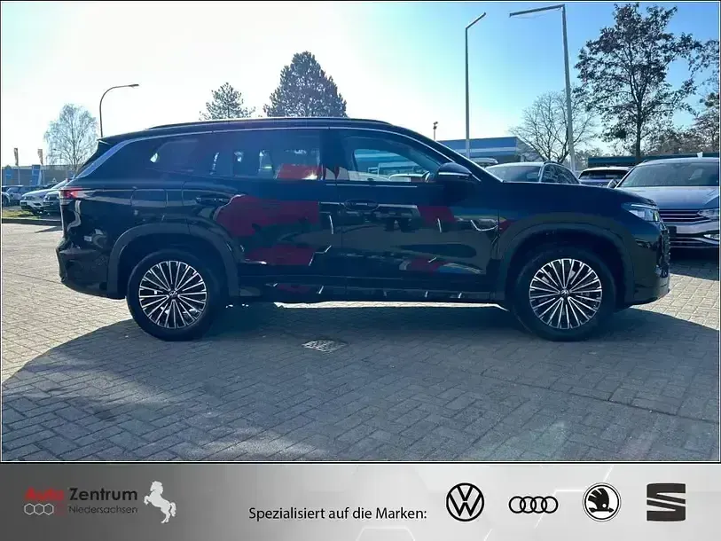Gebraucht VW Tayron Life 150 PS (110 kW) 2025 Grenadilla black metallic SUV
