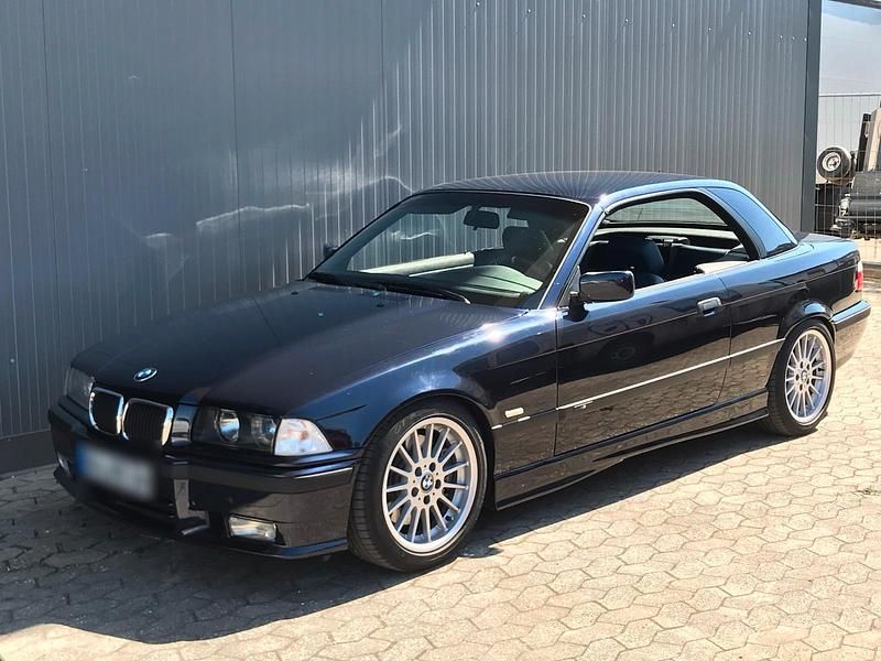 Gebraucht BMW 325 Cabriolet M Sport 190 PS (139 kW) 2000 Blau Cabrio