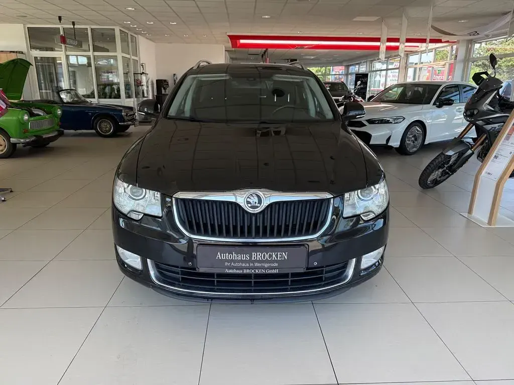 Gebraucht Skoda Superb Elegance 170 PS (125 kW) 2013 Schwarz Kombi