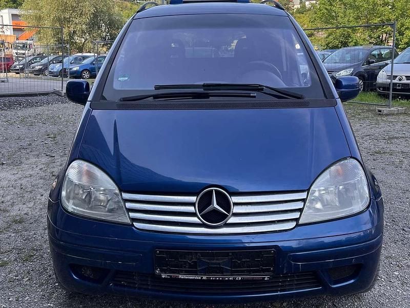 Blau Gebraucht 2005 Mercedes Vaneo Van / Kleinbus | 2.650 € (Fairer Preis) - Bild 1/4