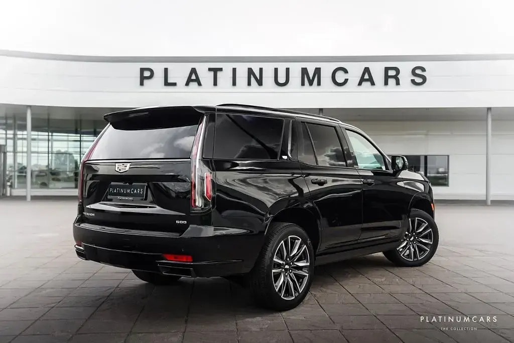 Gebraucht Cadillac Escalade 426 PS (313 kW) 2023 Schwarz SUV
