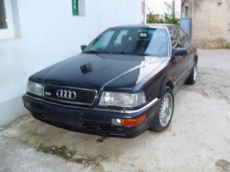 Schwarz Gebraucht 1992 Audi V8 Limousine | 7.399 € - Bild 1/4