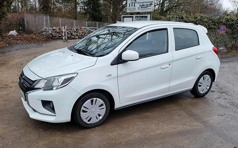 Gebraucht Mitsubishi Space Star 71 PS (52 kW) 2020 Weiß Kleinwagen