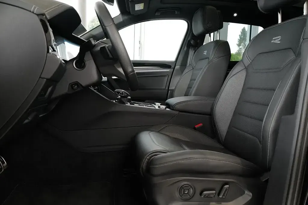 Gebraucht VW Touareg R-line 286 PS (210 kW) 2025 Grenadillschwarz metallic SUV