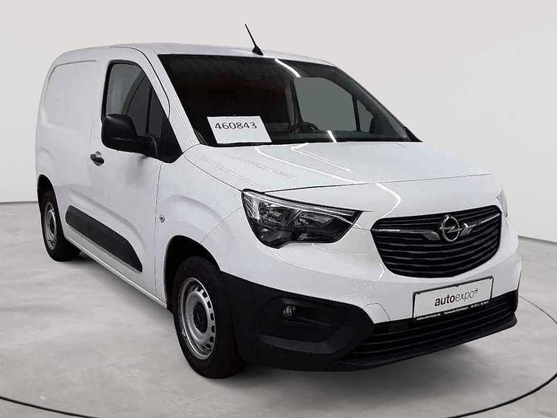 Jade weiß Gebraucht 2020 Opel Combo Selection Van / Kleinbus | 9.990 € (Guter Preis) - Bild 1/4