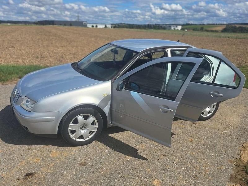 Gebraucht 1999 VW Bora Trendline Limousine | 2.200 € (Fairer Preis) - Bild 1/4