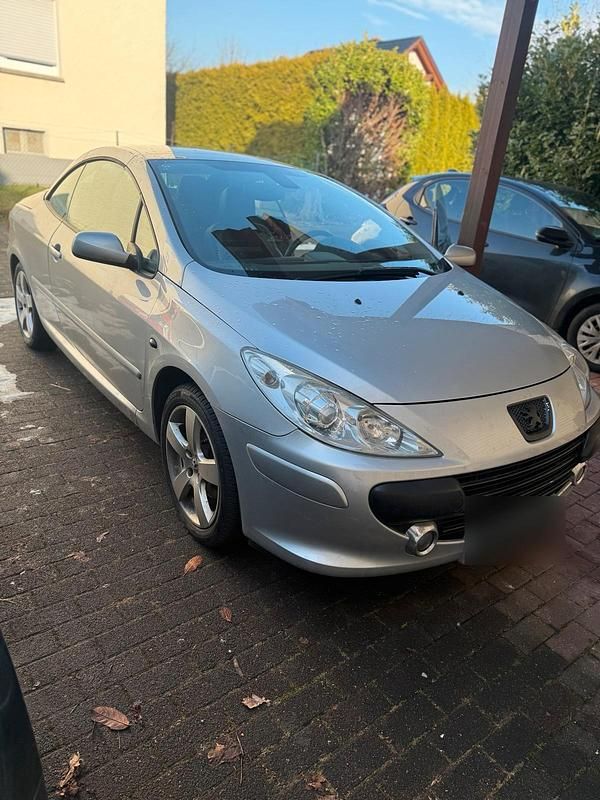 Gebraucht Peugeot 307 CC 140 PS (102 kW) 2008 Silber Cabrio