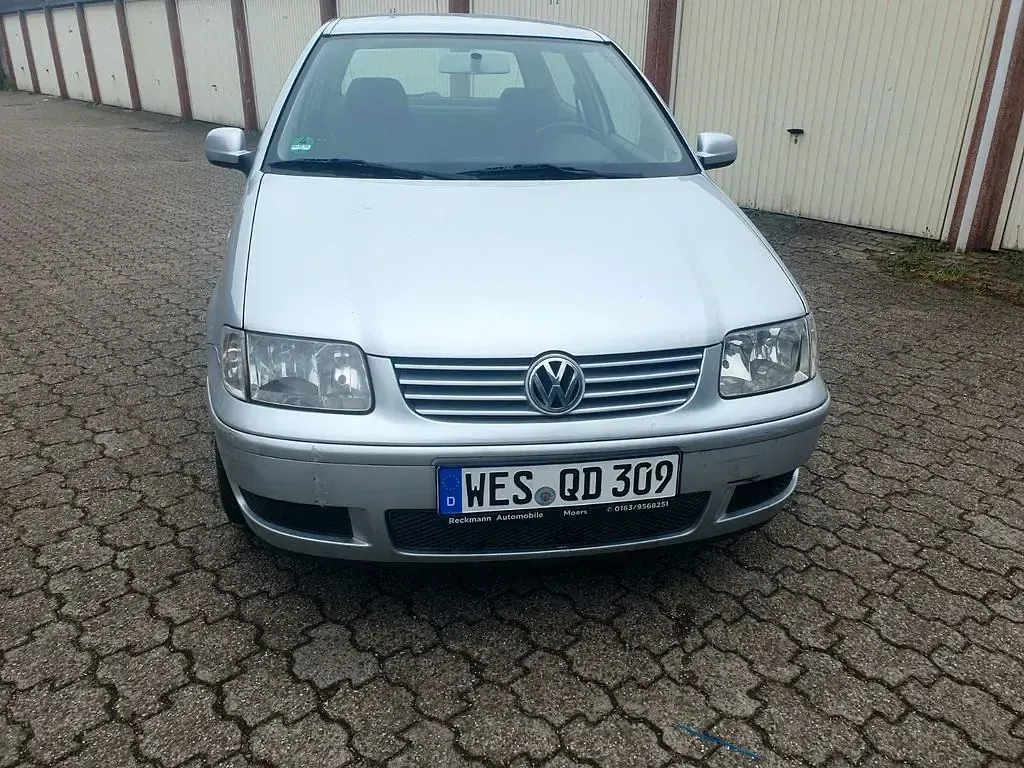 Usata VW Polo Edition 50 CV (36 kW) 2001 Argento Berlina