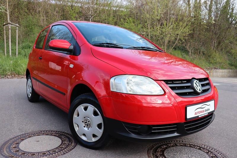 Gebraucht VW Fox Basis 54 PS (39 kW) 2006 Rot Kleinwagen