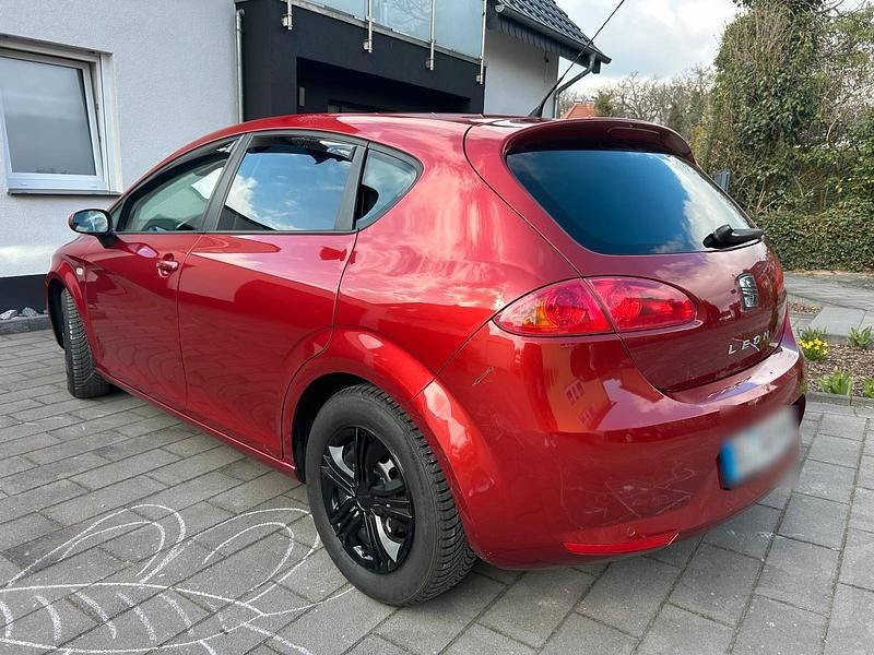 Gebraucht Seat Leon 101 PS (74 kW) 2009 Rot Kleinwagen