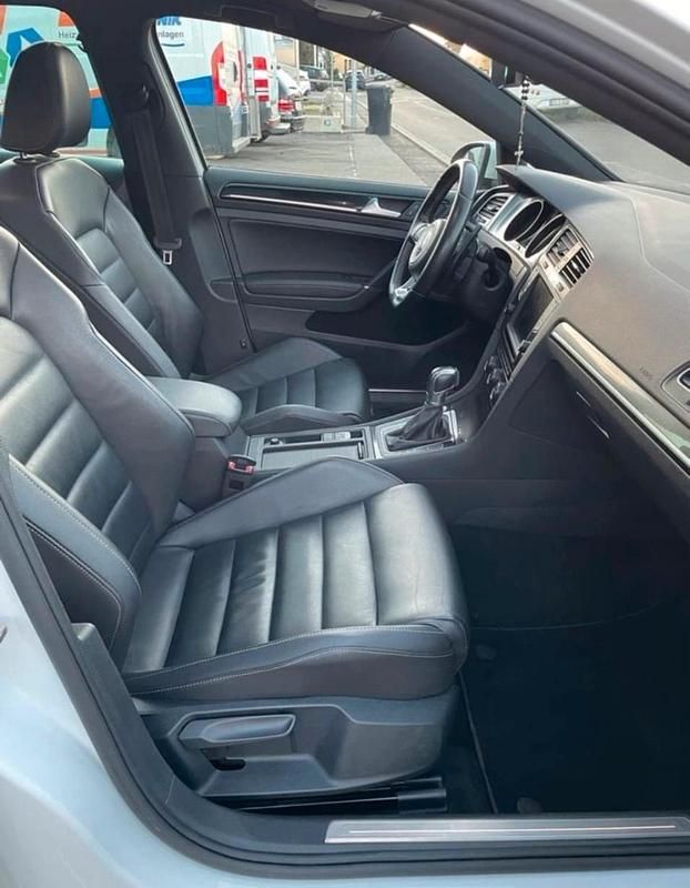 Gebraucht VW Golf VII GTI 184 PS (135 kW) 2016 Weiß Kleinwagen