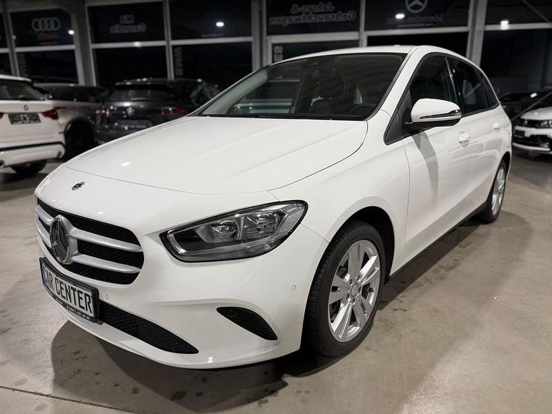 Gebraucht Mercedes E250 160 PS (117 kW) 2021 Weiß Limousine