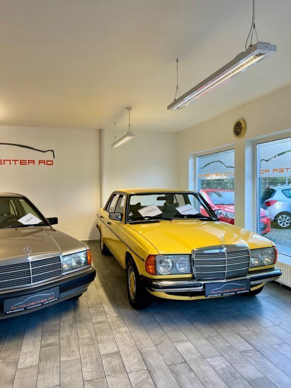 Gelb Gebraucht 1978 Mercedes 200 Classic Limousine | 15.900 € - Bild 1/4