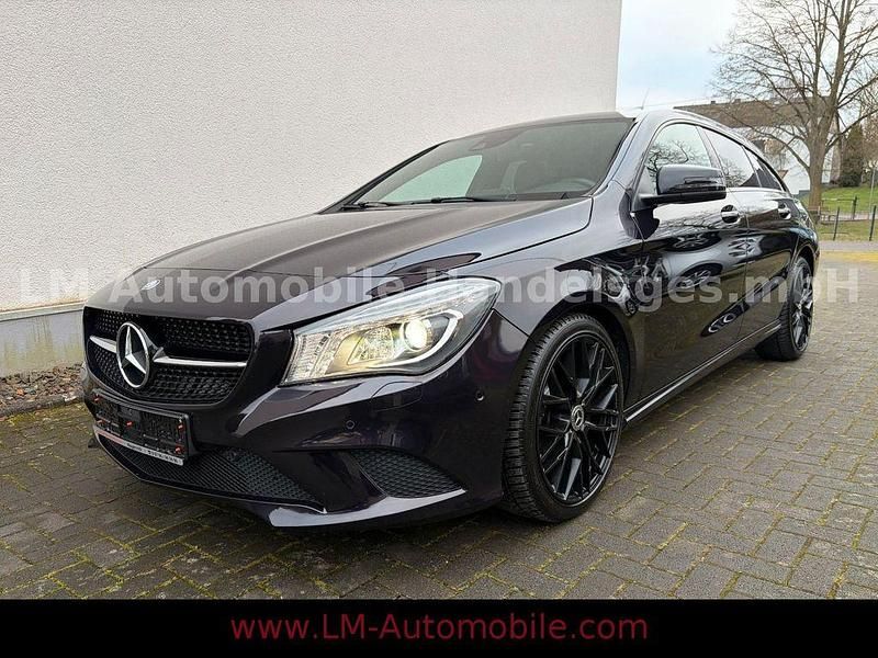 Gebraucht Mercedes CLA220 Shooting Brake Night 177 PS (130 kW) 2015 Violett Kombi