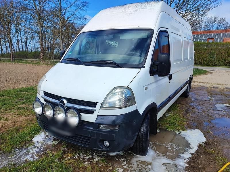 Second-hand Opel Vivaro 145 CP (106 kW) 2008 Alb Monovolum