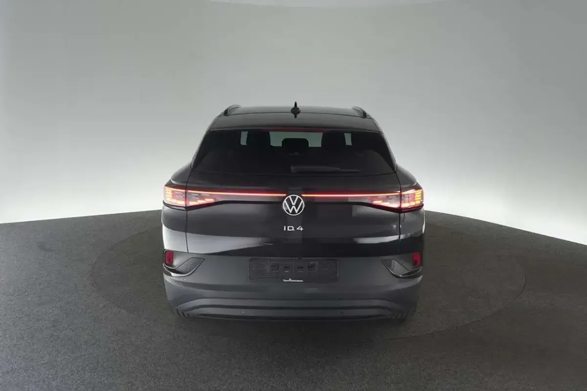 Gebraucht VW ID.4 Pure 125 kW (170 PS) 2021 Schwarz SUV