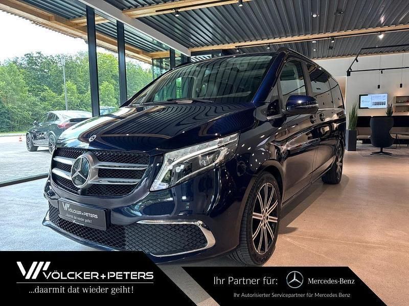 Blau Gebraucht 2020 Mercedes V300 Exclusive Van / Kleinbus | 57.000 € (Fairer Preis) - Bild 1/4