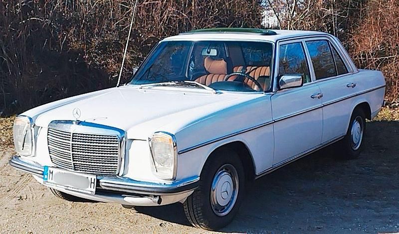 Gebraucht Mercedes 200 95 PS (69 kW) 1975 Weiß Limousine
