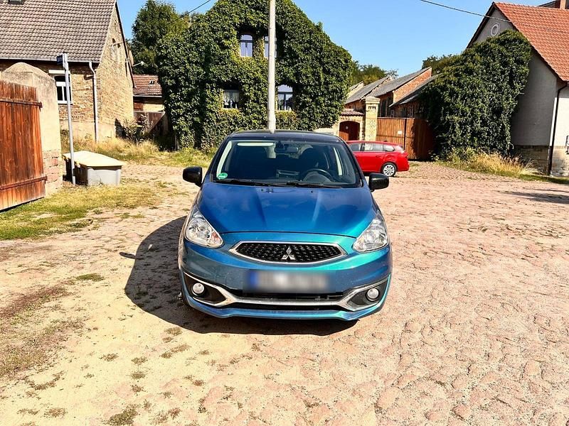 Blau Gebraucht 2016 Mitsubishi Space Star Diamant Edition Limousine | 7.000 € (Fairer Preis) - Bild 1/4