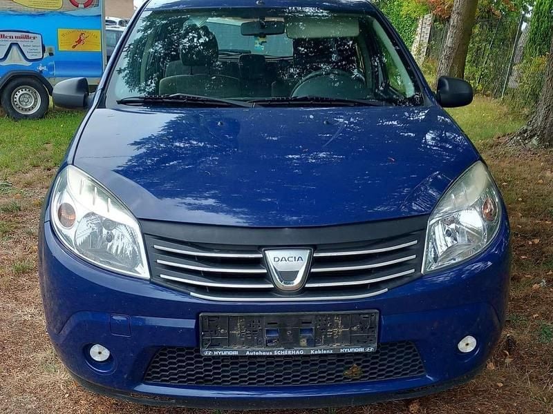 Blau Gebraucht 2009 Dacia Sandero Ambiance Kleinwagen | 1.000 € (Superpreis) - Bild 1/4