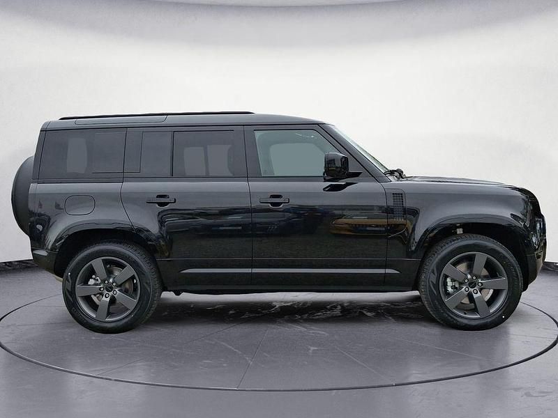 Neu Land Rover Defender SE Dynamic 254 PS (186 kW) 2026 Grau SUV