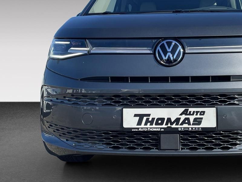 Gebraucht VW Multivan Style 150 PS (110 kW) 2024 Grau Van