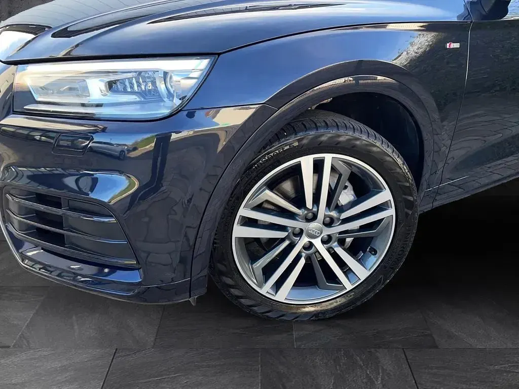 Używany Audi Q5 S-line plus 286 KM (210 kW) 2019 Niebieski SUV