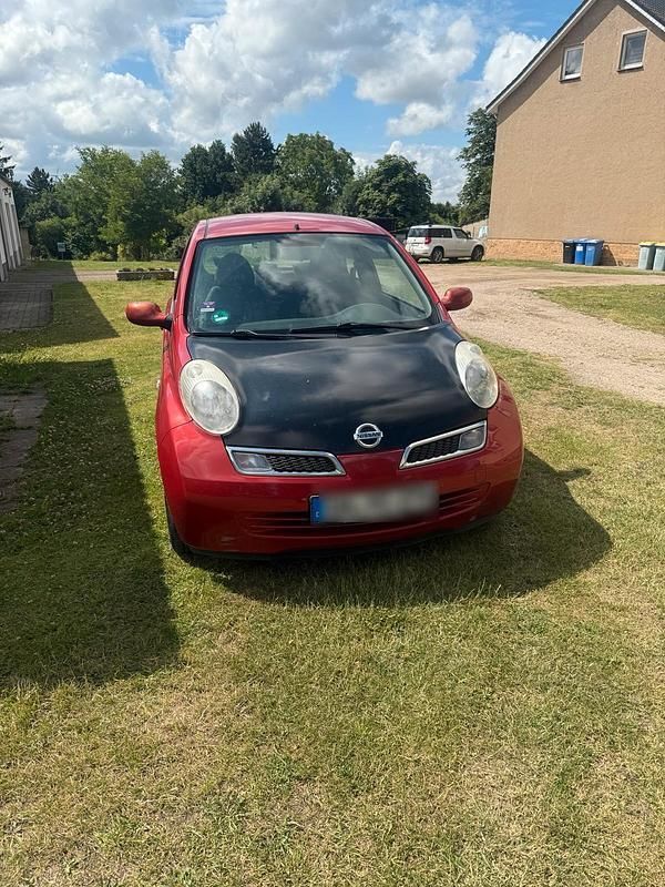 Rot Gebraucht 2004 Nissan Micra Kleinwagen | 1.100 € (Guter Preis) - Bild 1/4