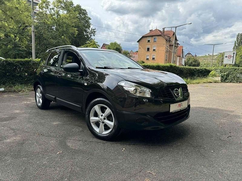 Schwarz Gebraucht 2010 Nissan Qashqai +2 Visia SUV | 6.250 € (Guter Preis) - Bild 1/4