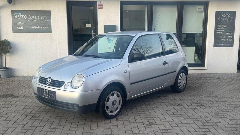 Silber Gebraucht 2004 VW Lupo Basis Kleinwagen | 1.490 € (Etwas zu teuer) - Bild 1/4