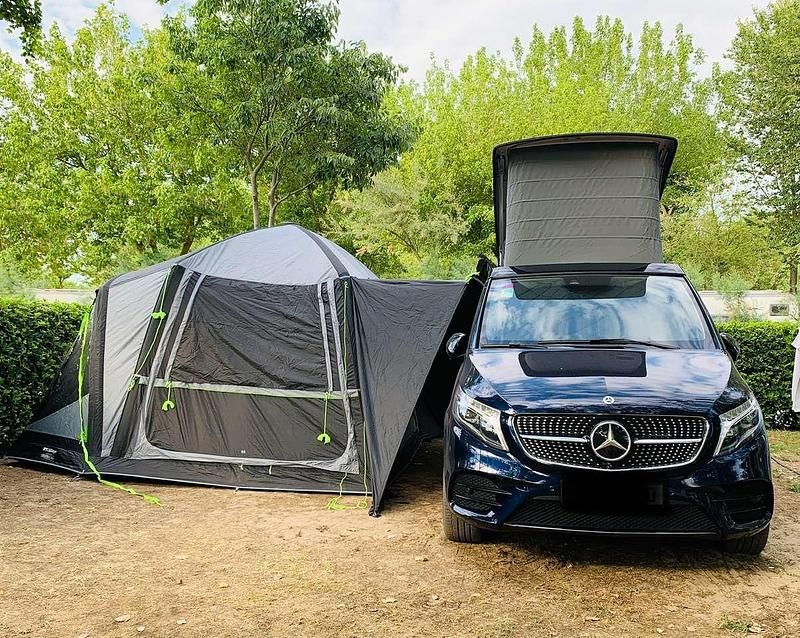 Blau Gebraucht 2021 Mercedes V300 Marco Polo Van / Kleinbus | 80.000 € - Bild 1/4