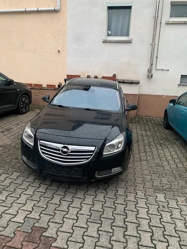 Gebraucht Opel Insignia Sport 163 PS (119 kW) 2012 Schwarz Kombi