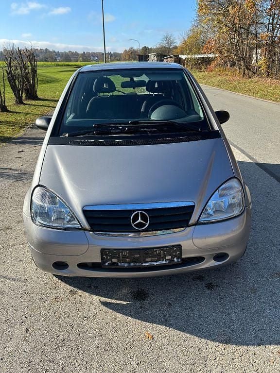 Silber Gebraucht 1999 Mercedes A140 Avantgarde Van / Kleinbus | 2.400 € (Etwas zu teuer) - Bild 1/4