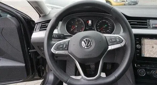 Gebraucht VW Passat Comfortline 190 PS (139 kW) 2019 Grau Kombi