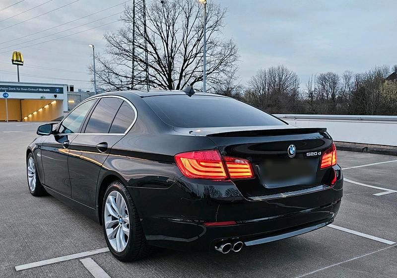 Gebraucht BMW 520 Efficient Dynamics 184 PS (135 kW) 2011 Schwarz Limousine