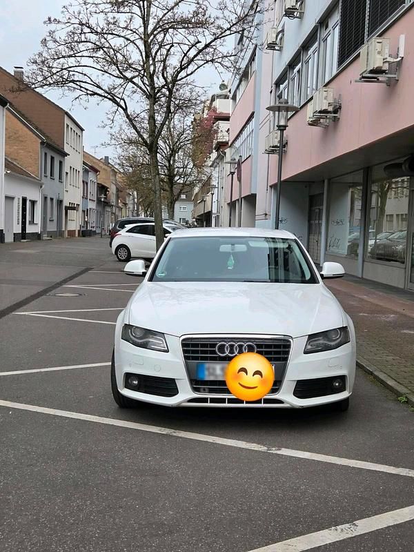 Gebraucht Audi A4 120 PS (88 kW) 2008 Weiß Limousine