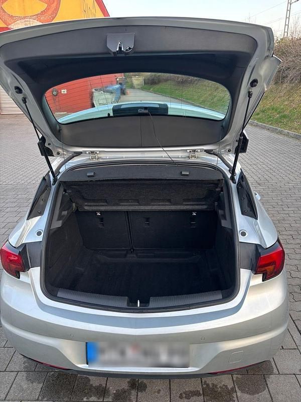 Gebraucht Opel Astra Elegance 131 PS (96 kW) 2021 Silber Limousine