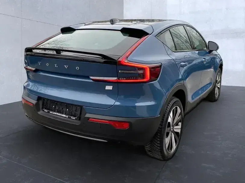 Gebraucht Volvo C40 Core 169 kW (231 PS) 2022 Fjord blue / (metallic) SUV