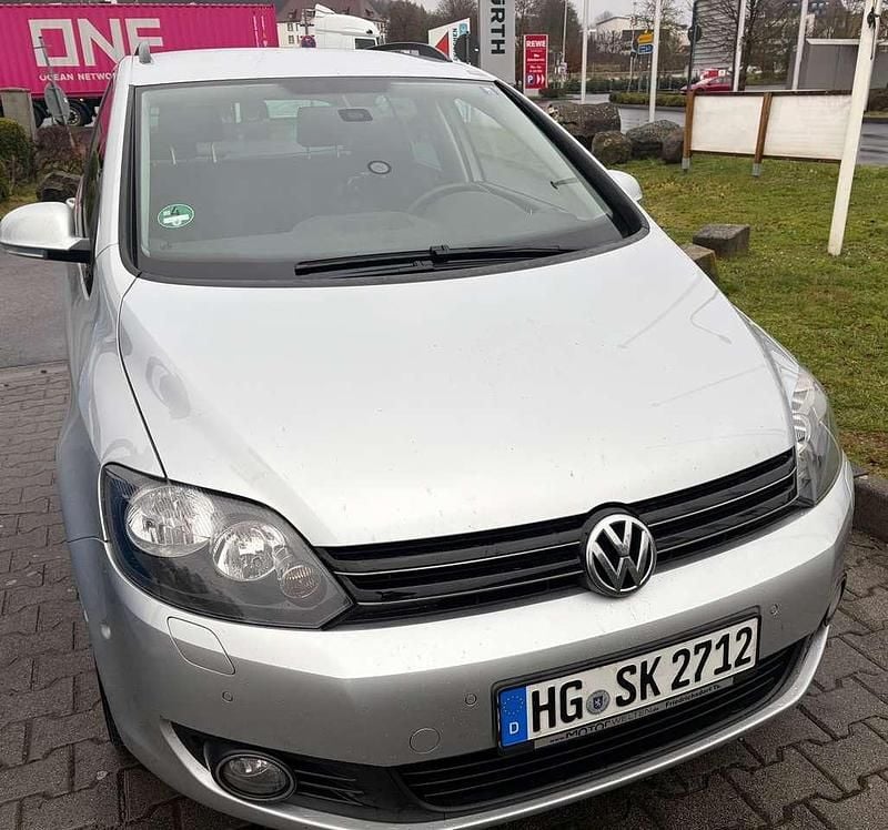 Silber Gebraucht 2010 VW Golf VI Team Limousine | 4.600 € (Superpreis) - Bild 1/4