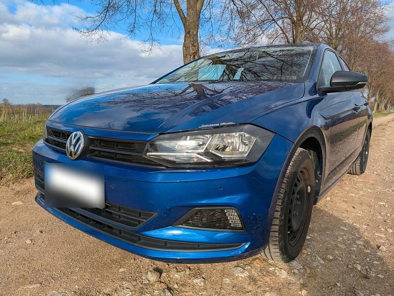 Gebraucht VW Polo Trendline 65 PS (47 kW) 2018 Blau Kleinwagen