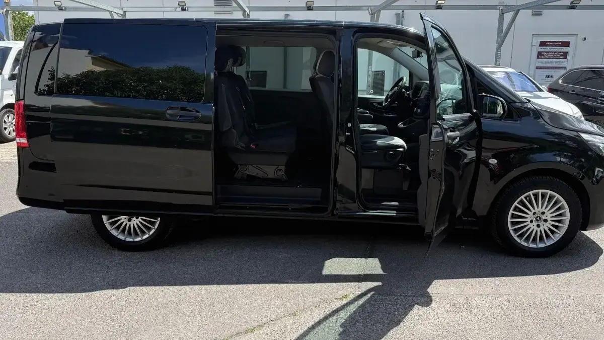 Gebraucht Mercedes Vito 190 PS (139 kW) 2018 Schwarz Van